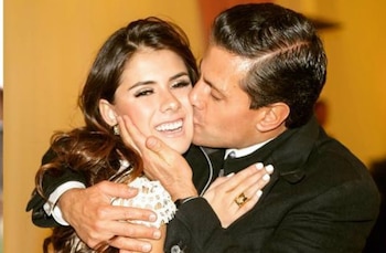 Enrique Peña Nieto junto a