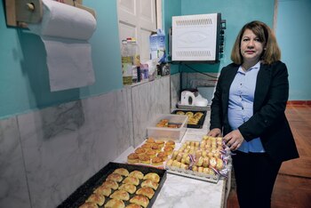 Tomasa Peña (abajo, izquierda) nació