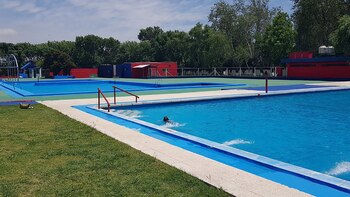 La pileta con el fondo