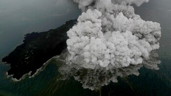 La erupción del volcán generó