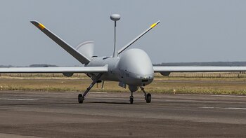 Un drone RQ900 fabricado por la israelí Elbit (Fuerza Aérea de Brasil)