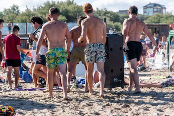 Con “Héctor” a otra parte