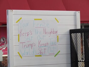 En uno de los carteles