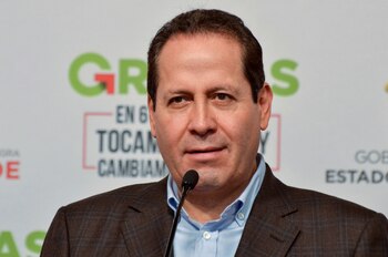 Eruviel Ávila es senador priísta