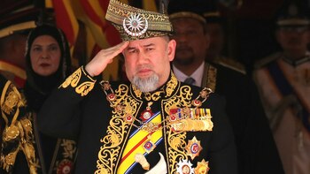 Muhammad V en la inauguración