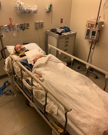 La joven tendrá que pasar