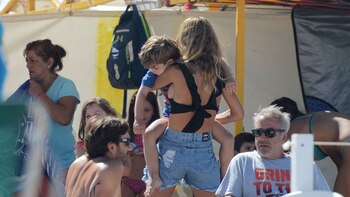 Sabrina Rojas con uno de