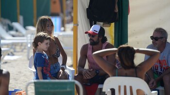 Sabrina Rojas, Luciano Castro, uno