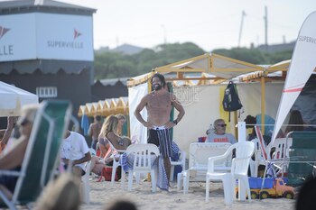 Luciano disfrutó de la playa