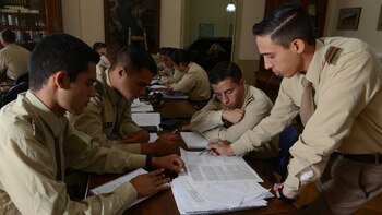 Los líderes militares se forman