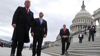 El presidente Donald Trump dirigiéndose