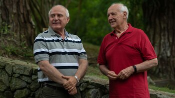 El ex ministro junto a