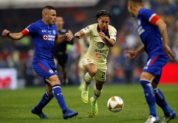 Lainez debutó en América meses
