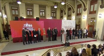 López Obrador estuvo acompañado este