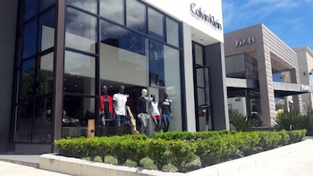 Calvin Klein, vidrieada en la