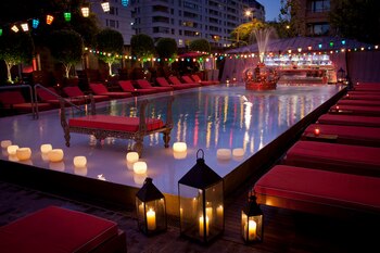 El Faena Pool Bar, una