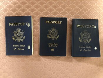 Pasaportes del redactor. (Philip Kennicott/For