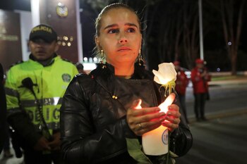 Una mujer durante una conmemoración