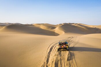 Sebastien Loeb y Daniel Elena dejan
