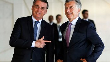 “Arriba las manos, Néstor. Devolvé