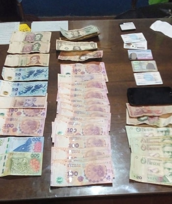 A los colombianos se le secuestró $5000 pesos en distintas monedas extranejeras