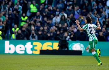 Diego Lainez finalmente debutó con