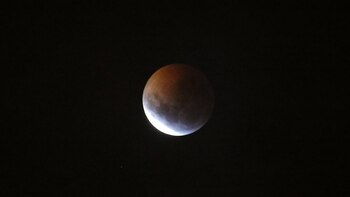 Foto de un eclipse lunar