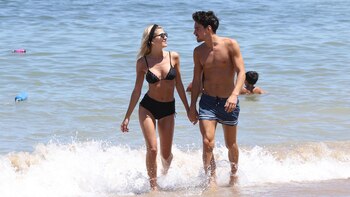 Nicolás Maccari conshort azul con rayas blancas (GM Press)