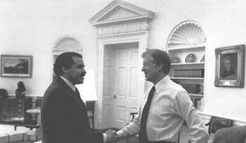 Antonio “Tony” Mendez es recibido