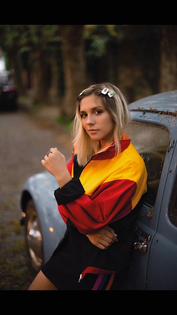 Profesión: Actriz y cantanteIG: @paulivetrano