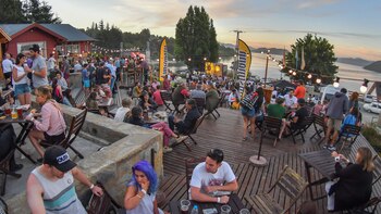 Playa Bonita, a la orilla