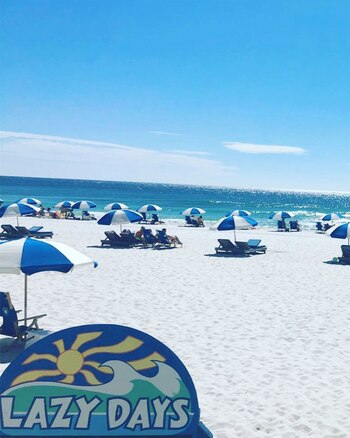 Las playas son tranquilas e