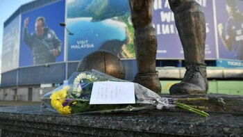 (AP) Las ofrendas comenzaron a