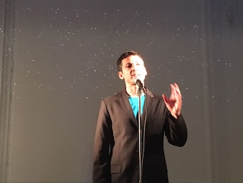 El físico Andrés Rieznik en