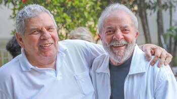 Lula junto a su hermano
