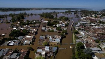 Ciudades y pueblos bajo el agua, una imagen que se repite, debido a la falta de planificación. Foto: Fernando Calzada/DEF.