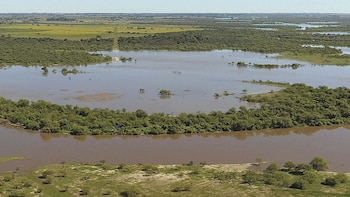 Las pérdidas ocasionadas por inundaciones en los últimos tres años superan el 1 % del PBI. Foto: Fernando Calzada/DEF.