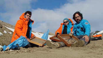 investigadores del Instituto Antártico Argentino
