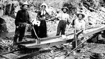 A partir de 1849, más de 90 mil personas llegaron desde todo el mundo a California en búsqueda de hacerse ricos con el oro.