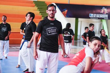 El campeón olímpico brinda clínicas