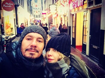 El conductor y la modelo