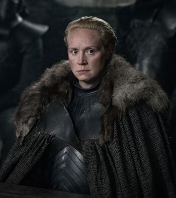 Gwendoline Christie como Brienne de