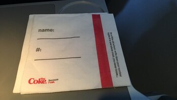 (Twitter: @ducksauz)