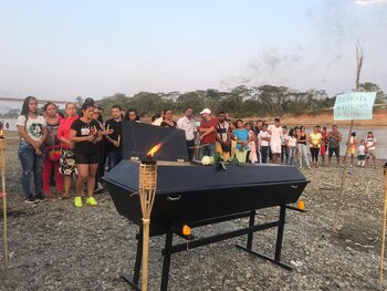 Ambientalistas y las comunidades afectadas