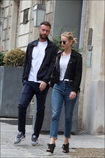 Jennifer Lawrence junto a su