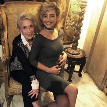 Mi mamá me mima. Se