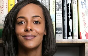 La editora Lisa Lucas es