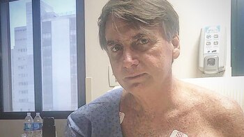Bolsonaro en el hospital (@jairmessiasbolsonaro)