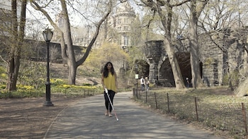 WeeWalk, el bastón blanco inteligente