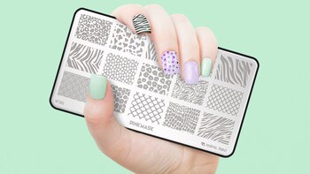 Nail art en uñas cortas-